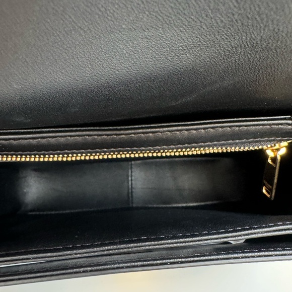 —SOLD—CELINE TEEN TRIOMPHE BAG IN SHINY CALFSKIN BLACK - Picture 9 of 10